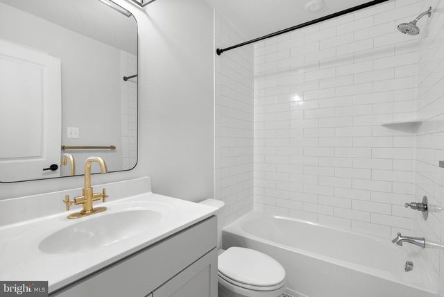 257 REDPOLL ALY, Clarksburg, MD 20871