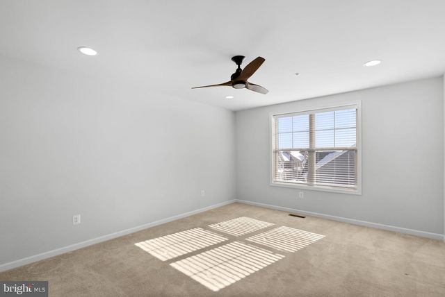 257 REDPOLL ALY, Clarksburg, MD 20871