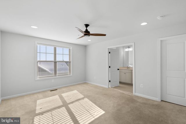 257 REDPOLL ALY, Clarksburg, MD 20871