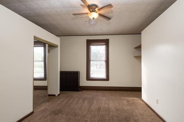 527 6th Avenue S, Saint Cloud, MN 56301