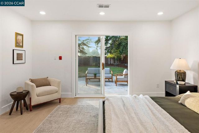 209 Farm Hill Ct, Danville, CA 94526