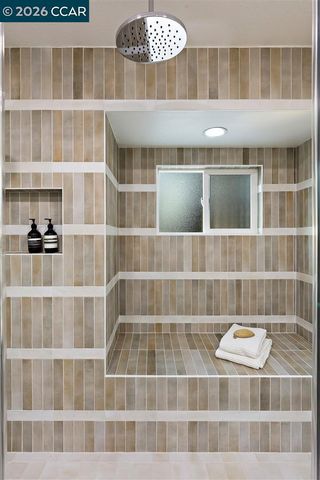 209 Farm Hill Ct, Danville, CA 94526