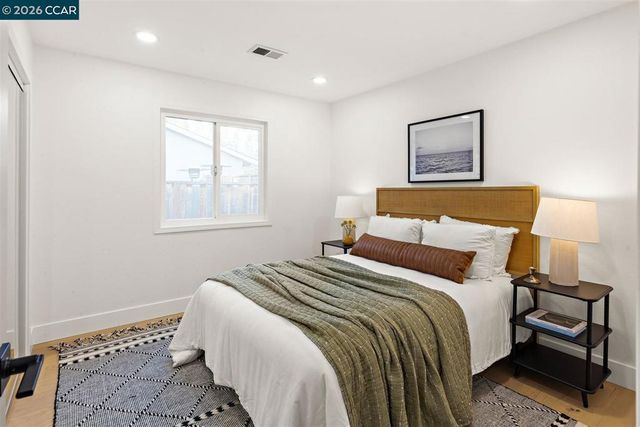 209 Farm Hill Ct, Danville, CA 94526