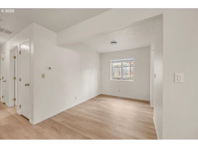 16570 Sw OAK St, Beaverton, OR 97007