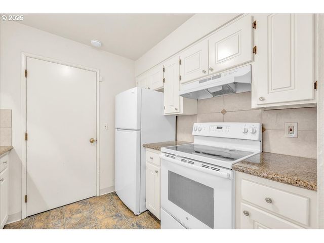 16570 Sw OAK St, Beaverton, OR 97007