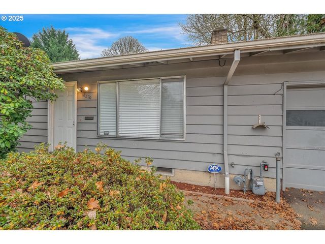 16570 Sw OAK St, Beaverton, OR 97007