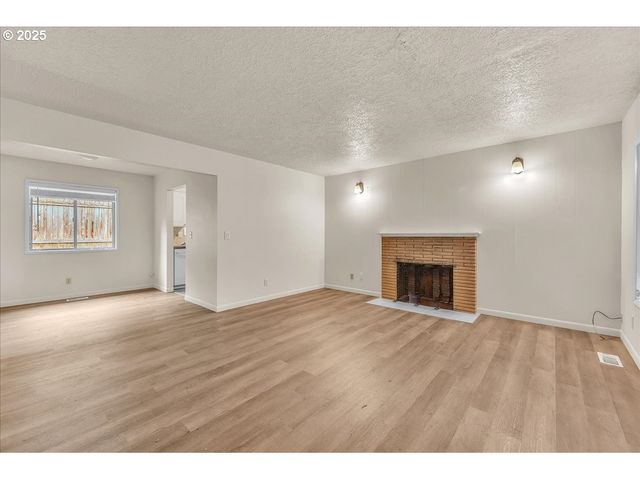 16570 Sw OAK St, Beaverton, OR 97007