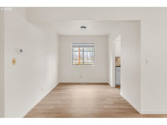 16570 Sw OAK St, Beaverton, OR 97007