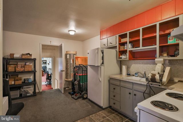 1225 MAIN ST, Hellertown, PA 18055