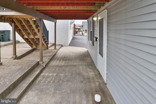 1225 MAIN ST, Hellertown, PA 18055