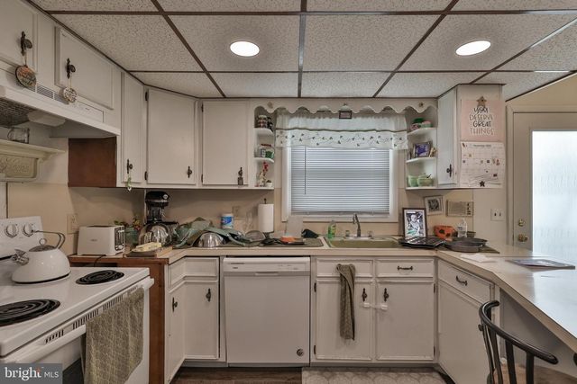 1225 MAIN ST, Hellertown, PA 18055