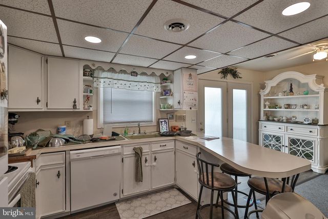 1225 MAIN ST, Hellertown, PA 18055