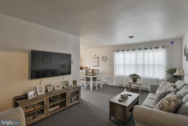 1225 MAIN ST, Hellertown, PA 18055