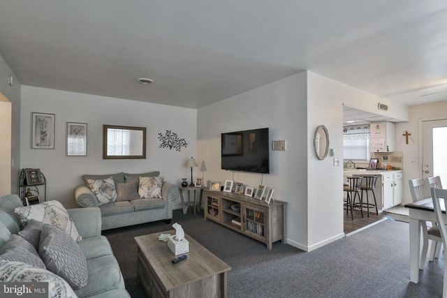 1225 MAIN ST, Hellertown, PA 18055