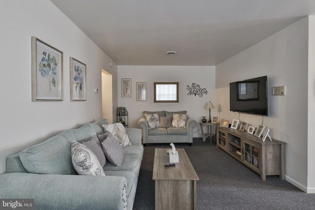 1225 MAIN ST, Hellertown, PA 18055