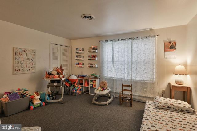 1225 MAIN ST, Hellertown, PA 18055