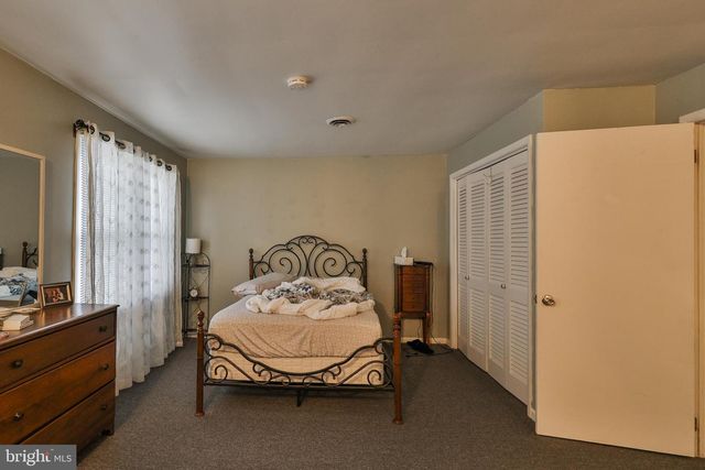 1225 MAIN ST, Hellertown, PA 18055