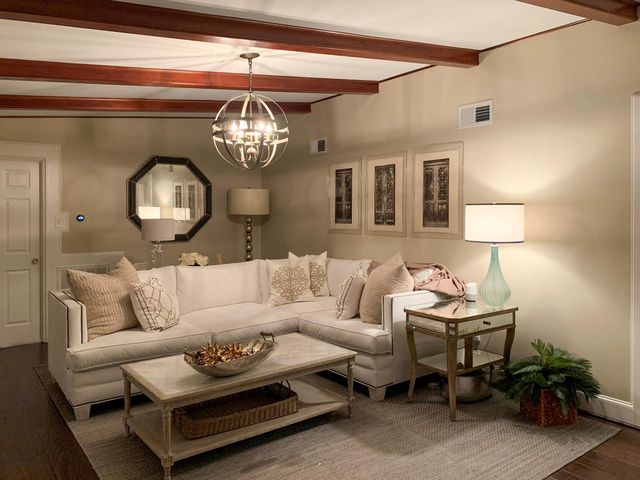 2202 Robinhood, Houston, TX 77005