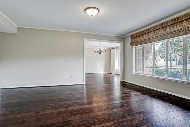 2202 Robinhood, Houston, TX 77005