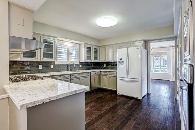 2202 Robinhood, Houston, TX 77005
