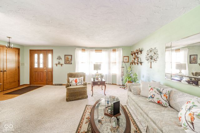 4703 Summer Drive, Anderson, IN 46012