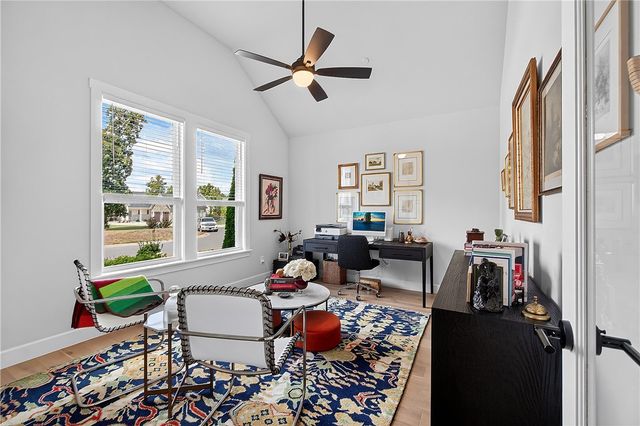109 SW Autumn Hills Road, Bentonville, AR 72712