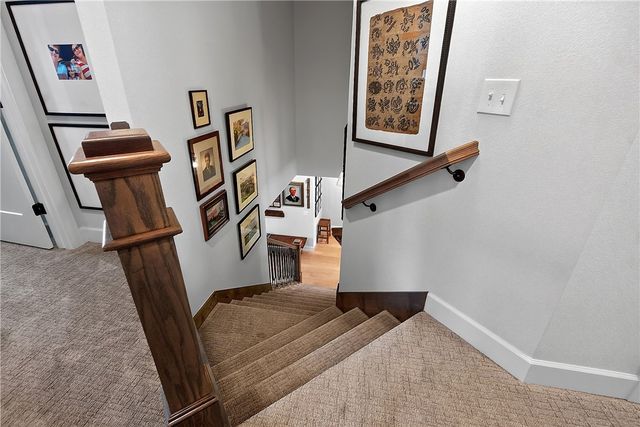 109 SW Autumn Hills Road, Bentonville, AR 72712