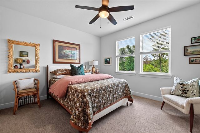 109 SW Autumn Hills Road, Bentonville, AR 72712
