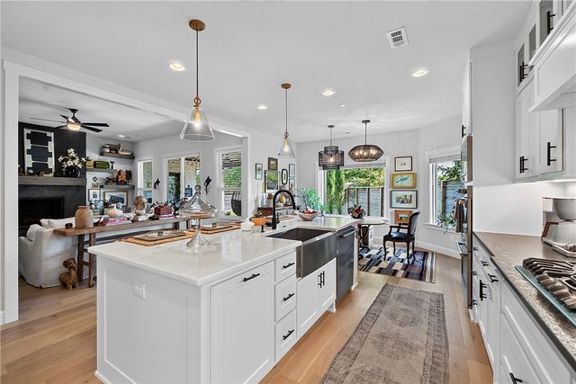 109 SW Autumn Hills Road, Bentonville, AR 72712