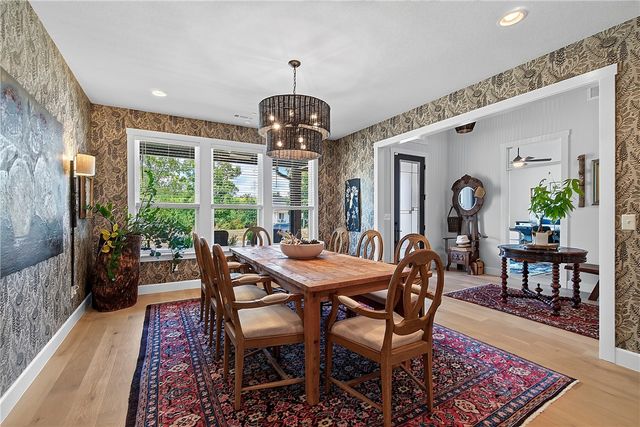 109 SW Autumn Hills Road, Bentonville, AR 72712