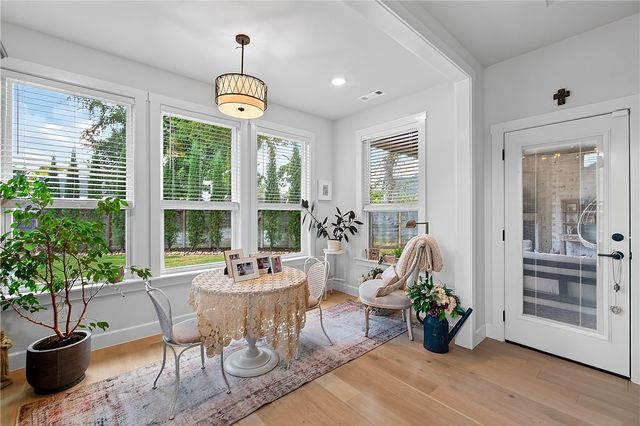 109 SW Autumn Hills Road, Bentonville, AR 72712