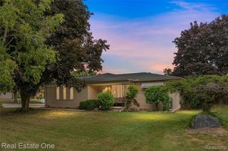 18917 Monica Drive, Clinton Township, MI 48036