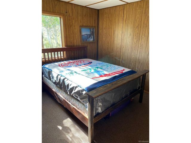259 Bordenville Rd, Jefferson, CO 80456