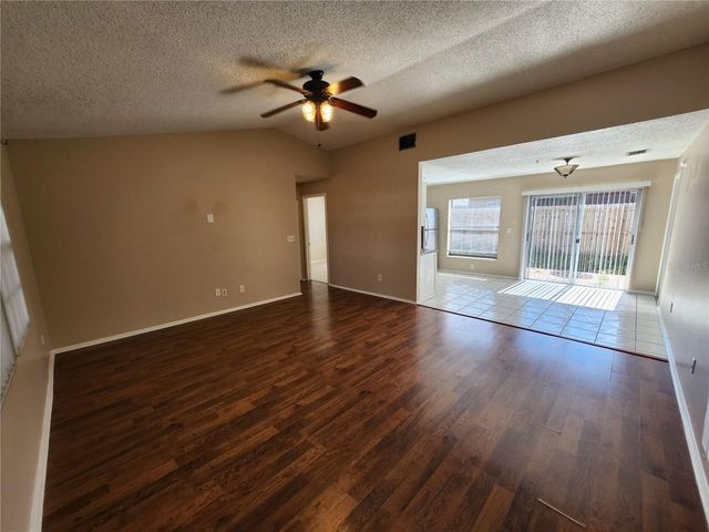 905 OLD FIELD DRIVE, Brandon, FL 33511