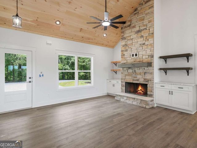1521B Azure Lane, Ranger, GA 30734