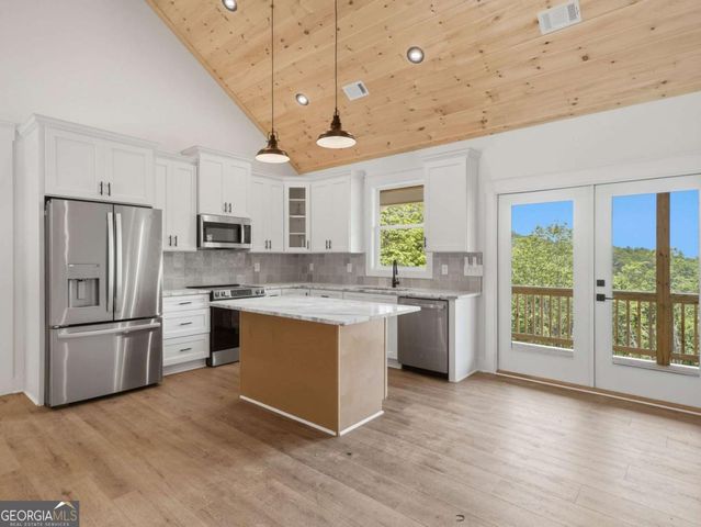 1521B Azure Lane, Ranger, GA 30734