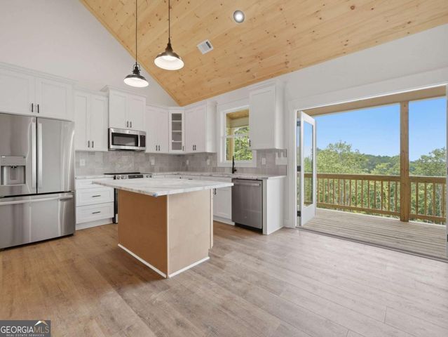 1521B Azure Lane, Ranger, GA 30734