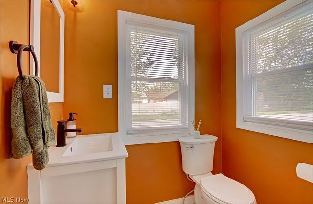 4096 W 160th Street, Cleveland, OH 44135