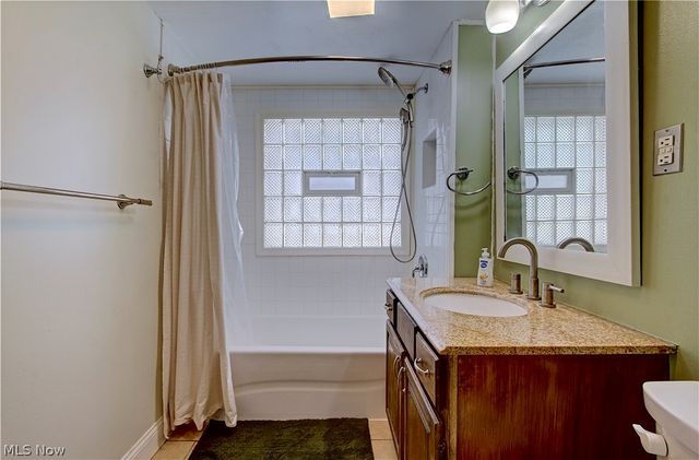 4096 W 160th Street, Cleveland, OH 44135