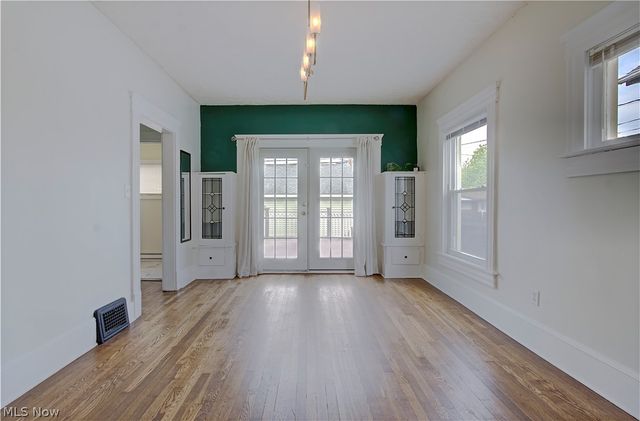 4096 W 160th Street, Cleveland, OH 44135