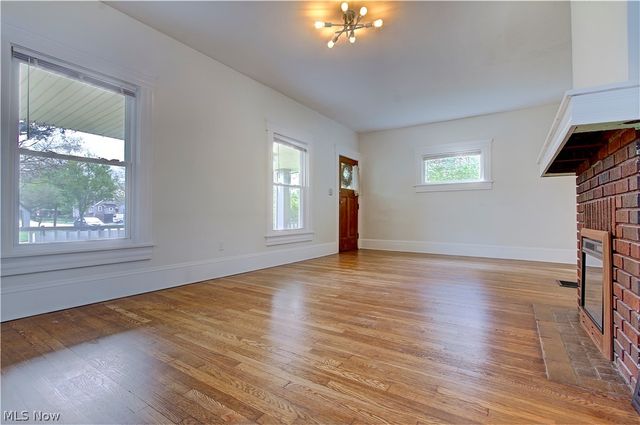 4096 W 160th Street, Cleveland, OH 44135