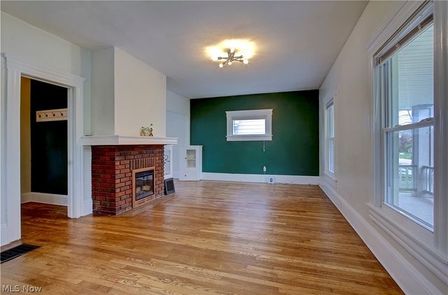 4096 W 160th Street, Cleveland, OH 44135