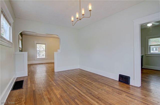 4096 W 160th Street, Cleveland, OH 44135