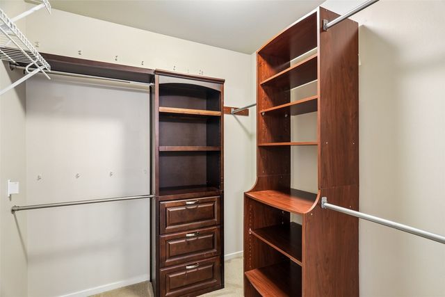 2528 Larchmount Dr NE, Issaquah, WA 98029