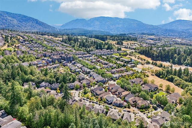 2528 Larchmount Dr NE, Issaquah, WA 98029