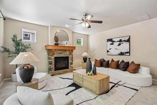 2528 Larchmount Dr NE, Issaquah, WA 98029