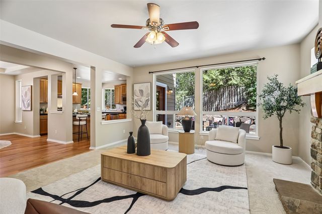 2528 Larchmount Dr NE, Issaquah, WA 98029
