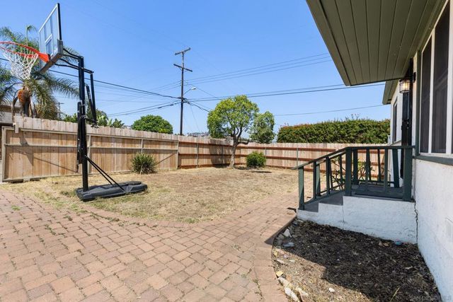 9451 San Francisco Street, Spring Valley, CA 91977