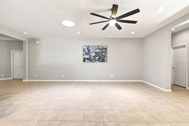 471 BREEDERS CUP COURT, Deland, FL 32724