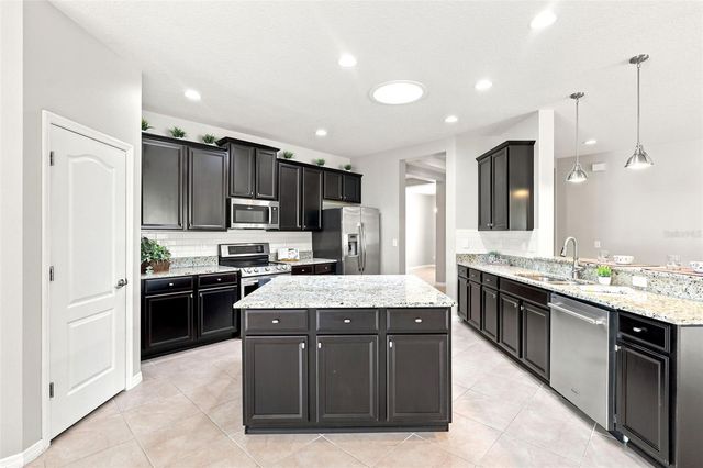 471 BREEDERS CUP COURT, Deland, FL 32724